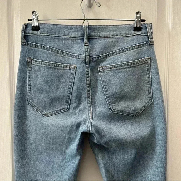GAP Best Girlfriend Jeans Distressed Ankle Crop Boho Light Wash Blue Denim 25 - Picture 7 of 16